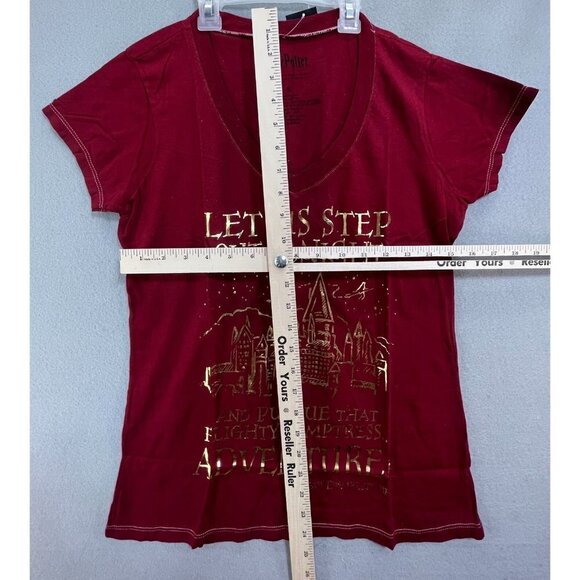 Harry Potter T-Shirt Women's Small Red V-Neck Tee Short Sleeve, Cotton, NEW - Picture 3 of 7
